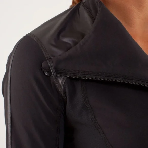 Lululemon Run: Track Time Jacket - Picture 3 of 8